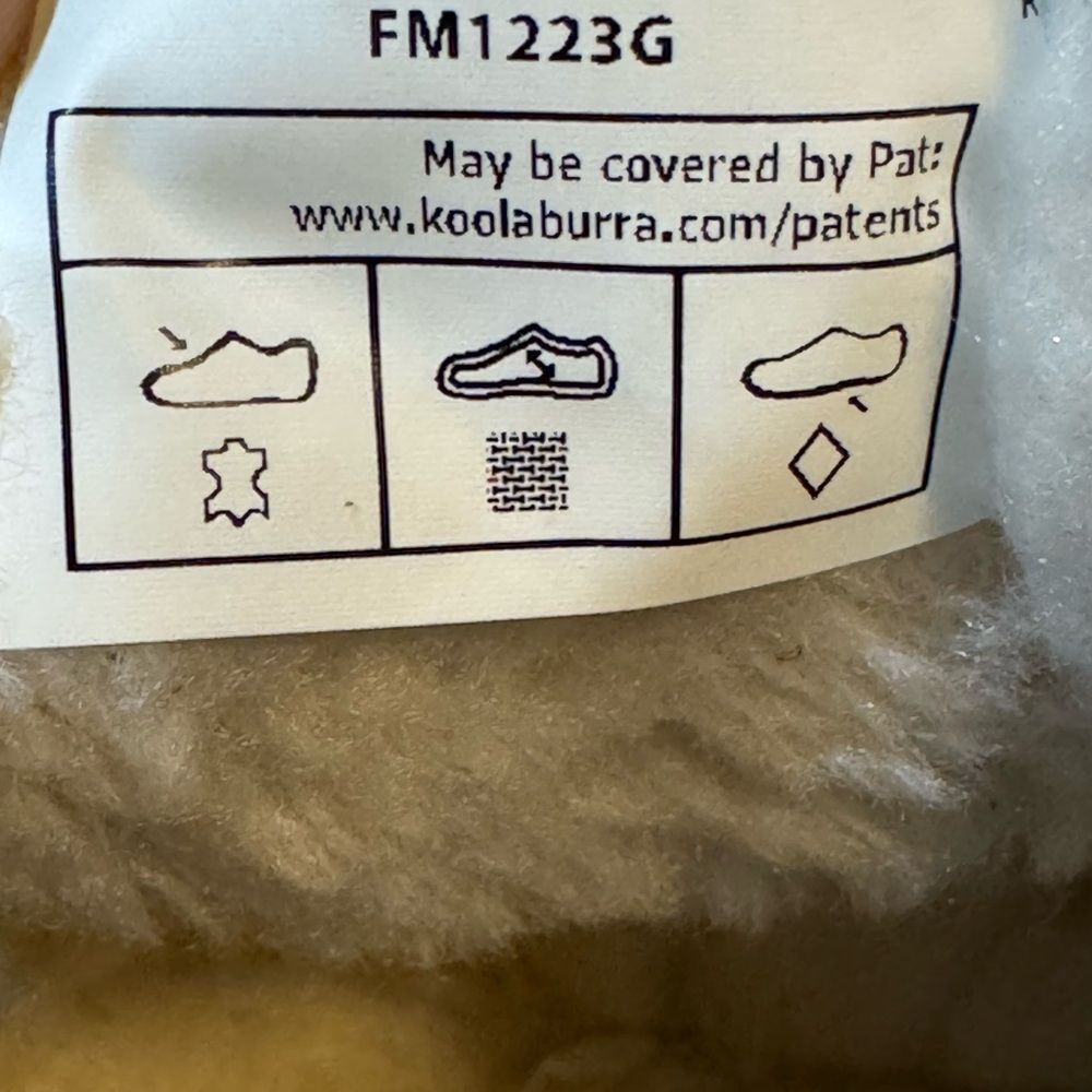 Koolaburra by UGG, Nalie Mini Chestnut Fur Lined Button Boots Women’s size 5 - Picture 16 of 16